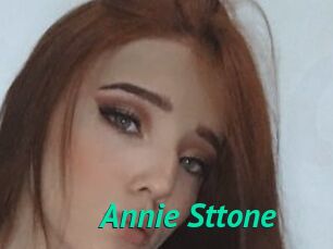 Annie_Sttone