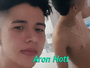 Aron_Hott