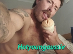Hotyoungaussie