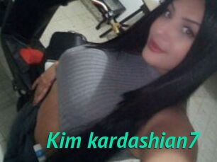 Kim_kardashian7