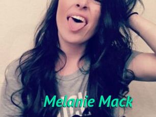 Melanie_Mack