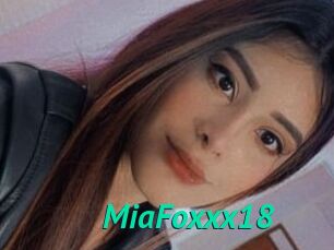 MiaFoxxx18