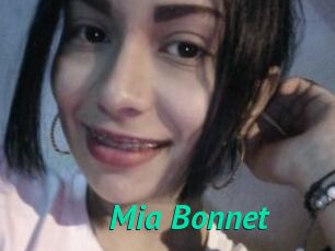 Mia_Bonnet