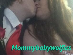 Mommybabywolfies