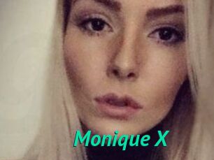 Monique_X
