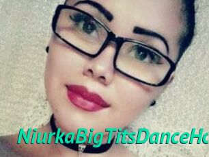 NiurkaBigTitsDanceHot