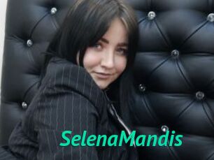 SelenaMandis
